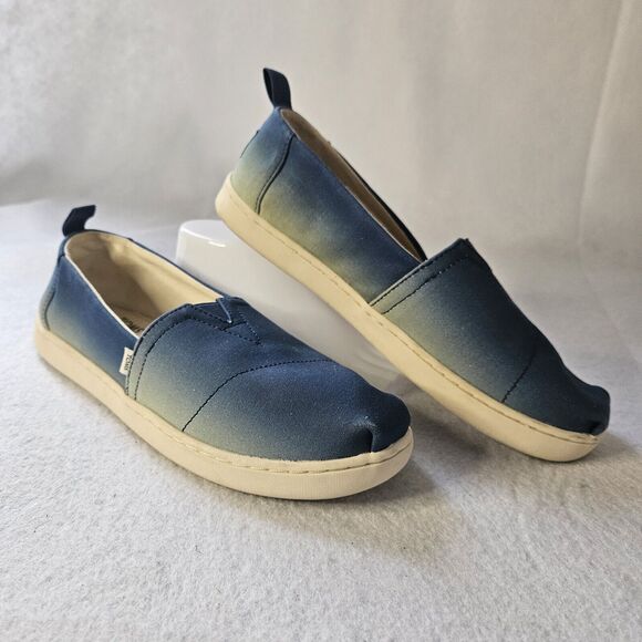 TOMS Blue Ombre Slip On Size Youth 4.5 - Picture 1 of 7